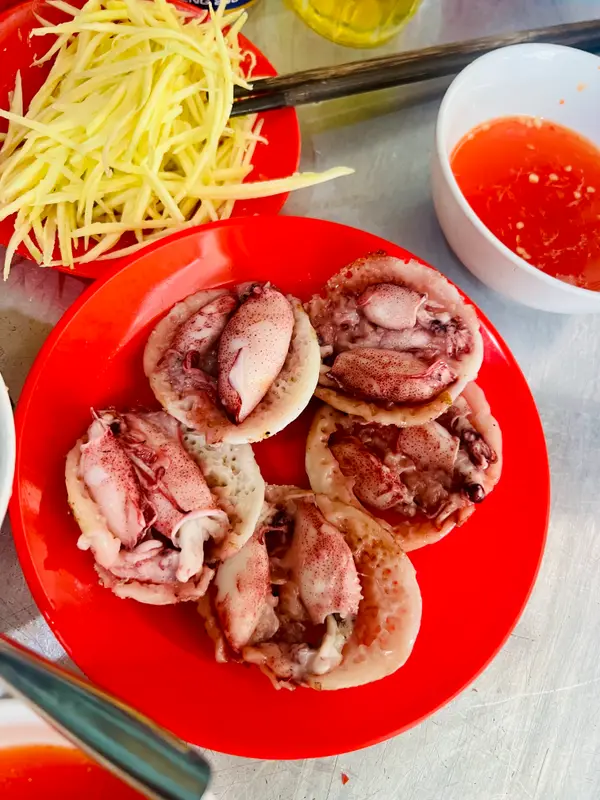 Banh Can Muc Co Loan (Bánh căn mực Cô Loan), photo 2