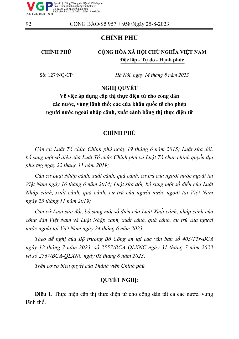 Official Gazette page of Resolution 127/NQ-CP, the first page, with Article 1 on e-visas for citizens of all countries and territories.